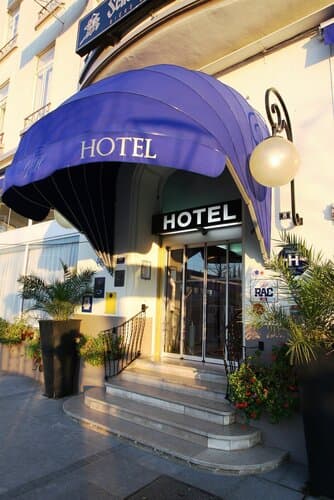 Внешний вид отеля Le Grand в Валансьене