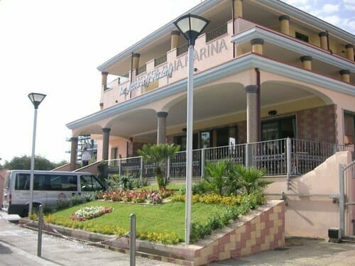 Внешний вид отеля Hotel Baia Marina