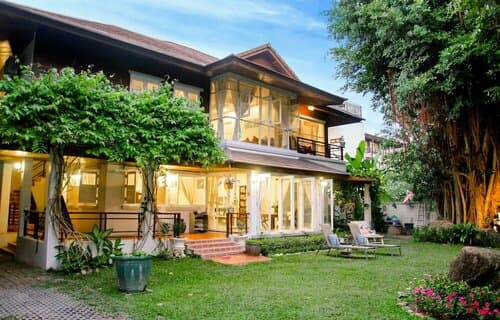 Внешний вид отеля Banyan House Samui Bed and Breakfast в Чаенге Моне