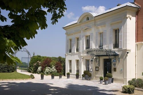 Внешний вид отеля Pavillon Henri IV