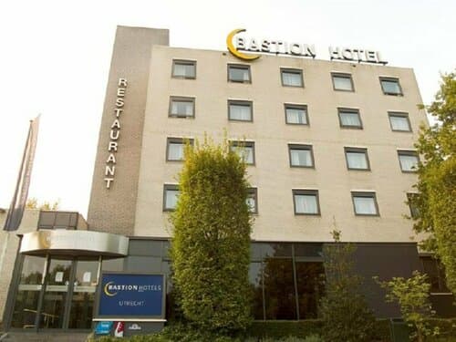 Внешний вид отеля Bastion Hotel Utrecht в Утрехте