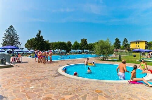 Внешний вид отеля Campeggio del Garda в Пескиера-дель-Гарде