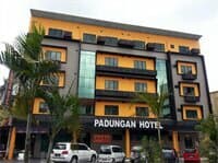 Внешний вид отеля Padungan Hotel