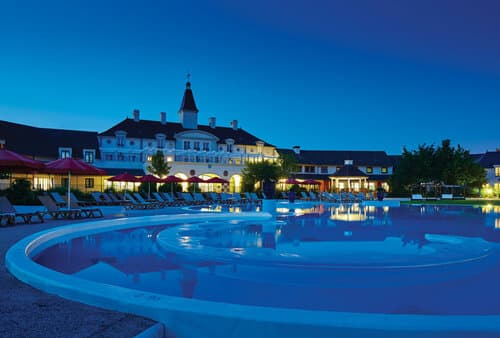 Внешний вид отеля Marriott Village d'Ile-de-France