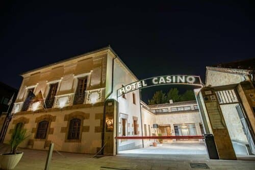 Внешний вид отеля Hospedium Hotel Casino del Tormes в Саламанке