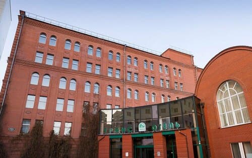 Внешний вид отеля ТрансОтель в Артеке