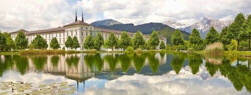 Внешний вид отеля Hotel Spirodom Admont