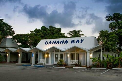Внешний вид отеля Banana Bay Resort & Marina в Марафоне