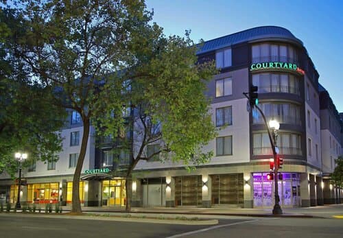 Внешний вид отеля Courtyard by Marriott Oakland Downtown
