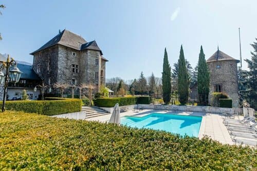 Внешний вид отеля Chateau de Candie в Шамберях