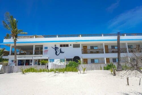 Внешний вид отеля Little Mermaid Dive Resort в Логоне