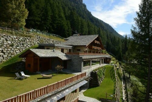 Внешний вид отеля La Madonnina del Gran Paradiso