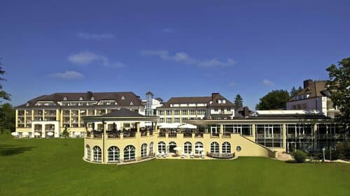 Внешний вид отеля Steigenberger Hotel Der Sonnenhof