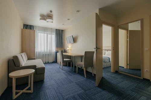 Внешний вид отеля Экватор в Фрунзенском районе