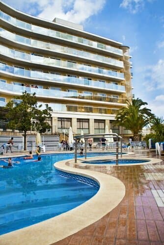 Внешний вид отеля Esplai Hotel в Калелье