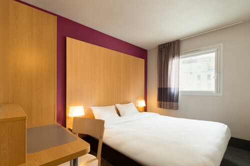 Внешний вид отеля B&b Hotel Clermont-Ferrand Nord Riom
