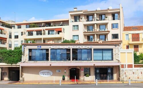 Внешний вид отеля Best Western Plus La Corniche в Варе