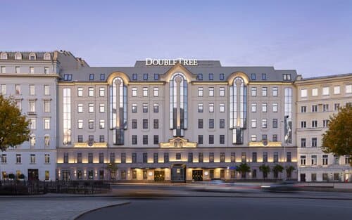 Внешний вид отеля DoubleTree Moscow Arbat