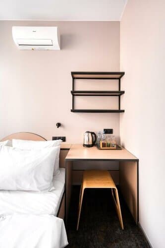 Внешний вид отеля Тесла в Мещанском районе