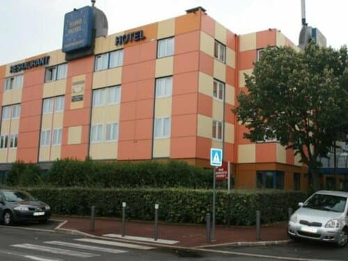 Внешний вид отеля Euro Hotel Paris Creteil в Валь-де-Марне