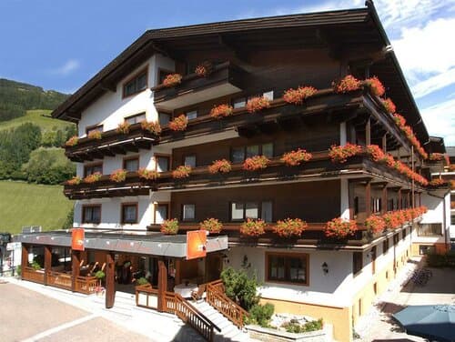 Внешний вид отеля Eva, Village в Заальбах-Хинтерглемме