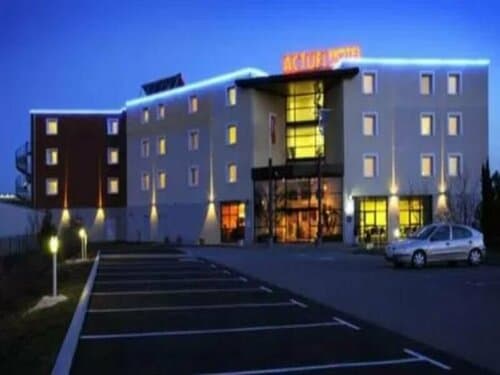 Внешний вид отеля Hotel The Originals Saint Etienne Aéroport Actuel