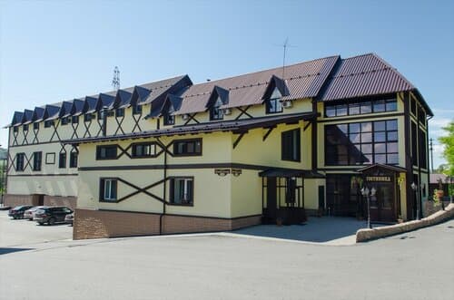 Внешний вид отеля Гостиный Двор Алтай в Горно-Алтайске