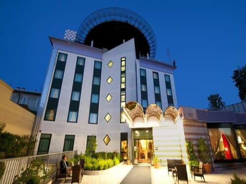 Внешний вид отеля Hotel Castagna Palace