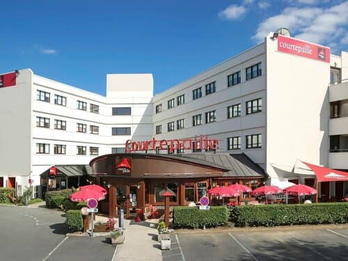 Внешний вид отеля Ibis Poitiers Sud