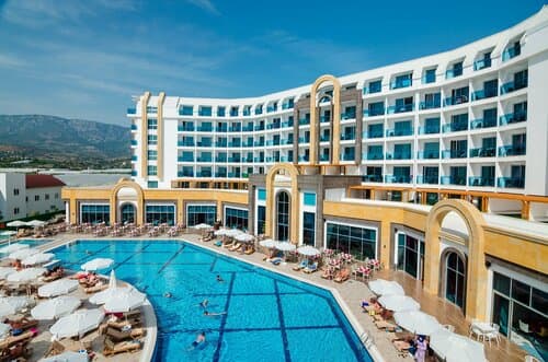Внешний вид отеля The Lumos Deluxe Resort Hotel & Spa