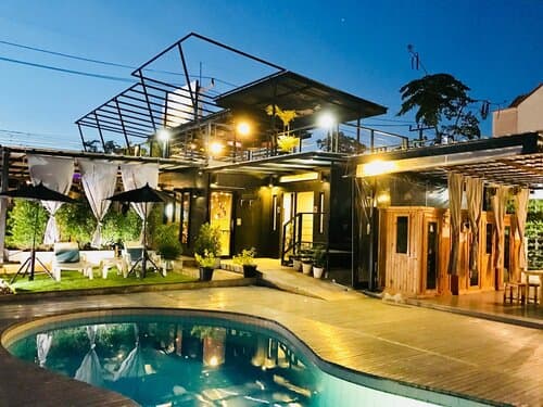 Внешний вид отеля 1715 House & Caff Resort Phuket в Равае