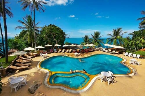 Внешний вид отеля Coral Cliff Beach Resort в Ламае