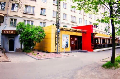 Внешний вид отеля Турист в Петрозаводске