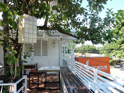 Внешний вид отеля Orange Mangrove Pension House