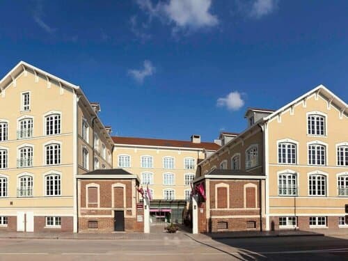 Внешний вид отеля Mercure Troyes Centre