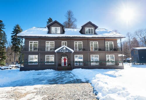 Внешний вид отеля Снега в Архызе