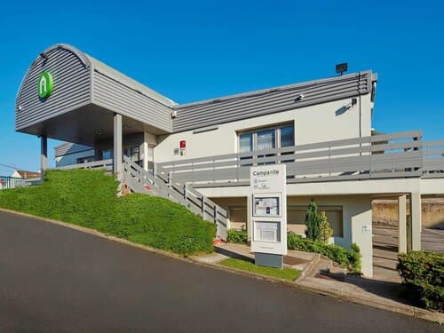 Внешний вид отеля Campanile Marne la Vallée - Chelles в Шелле