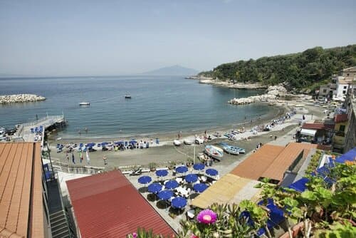 Внешний вид отеля Hotel Baia di Puolo