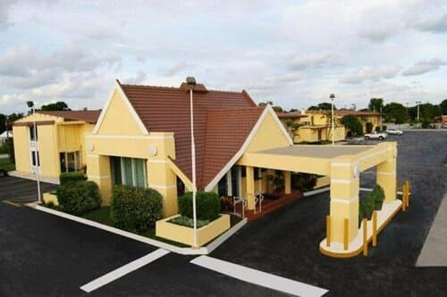 Внешний вид отеля Hollywood Gateway Inn в Голливуде