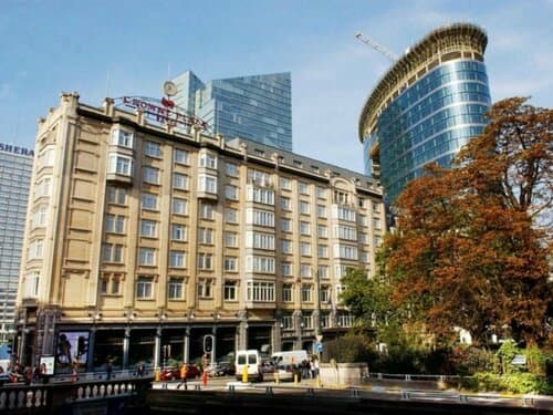 Внешний вид отеля DoubleTree by Hilton Brussels City