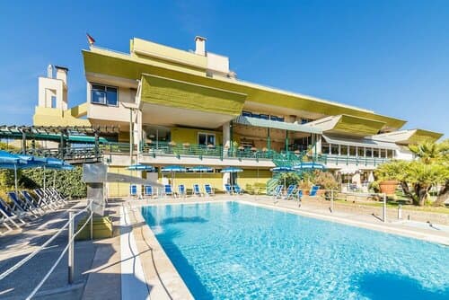 Внешний вид отеля Hotel Country Club