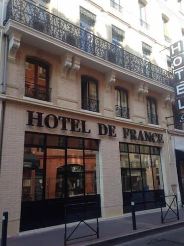 Внешний вид отеля Hotel De France в Тулузе