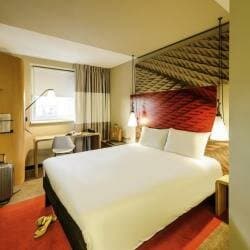 Внешний вид отеля Ibis Иркутск центр в Иркутске