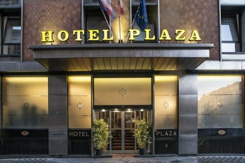 Внешний вид отеля Hotel Plaza Torino в Турине