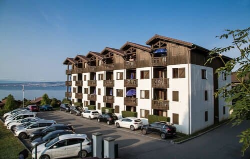 Внешний вид отеля Odalys Residence Les Chalets d'Evian в Эвьян-ле-Бене