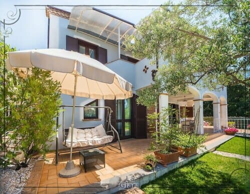 Внешний вид отеля B&b La Giara