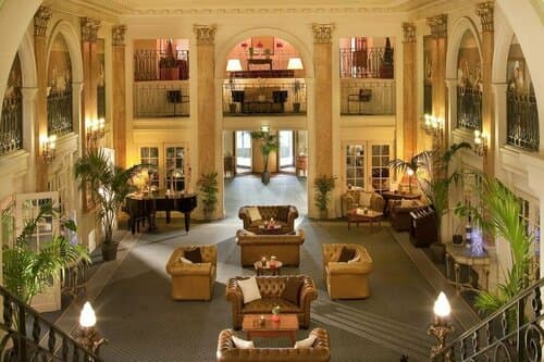 Внешний вид отеля Oceania L'Univers Tours в Туре