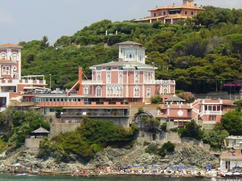 Внешний вид отеля Hotel Ristorante Baia del Sorriso