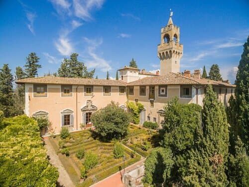 Внешний вид отеля Castello di Montegufoni