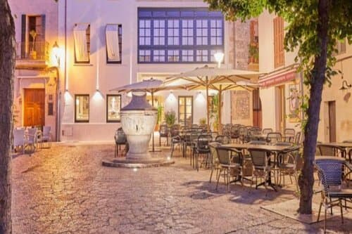 Внешний вид отеля Mon Boutique Hotel в Пойенсе